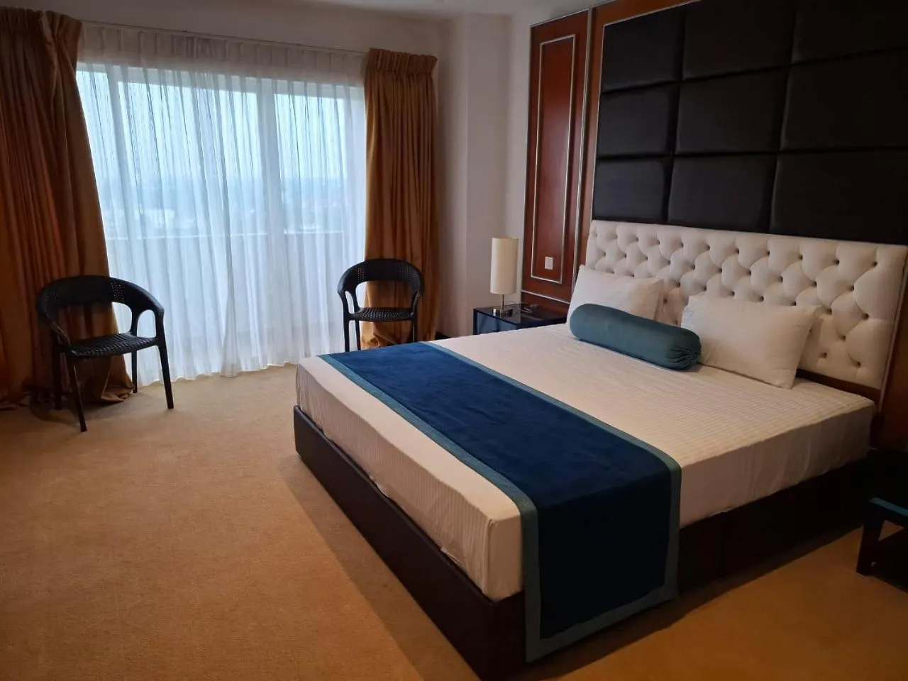 Sea View - Luxury Apartments By Tyronne Negombo
