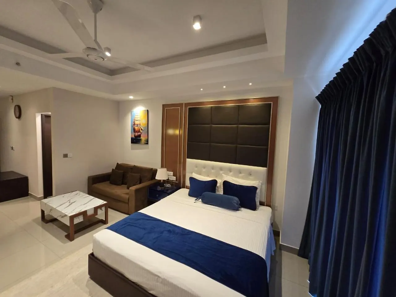 Sea View - Luxury Apartments By Tyronne Negombo