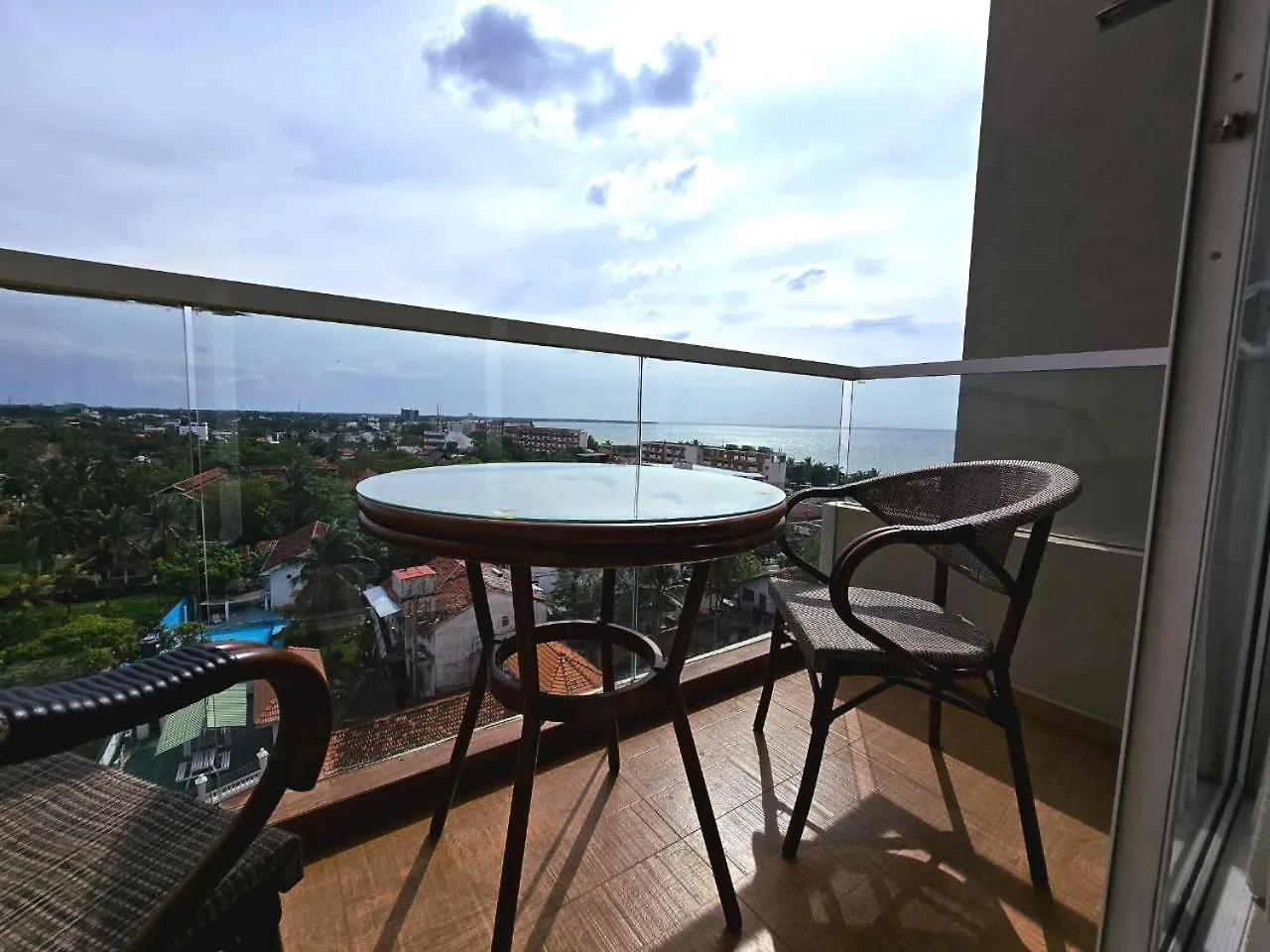 Sea View - Luxury Apartments By Tyronne Negombo 0*,