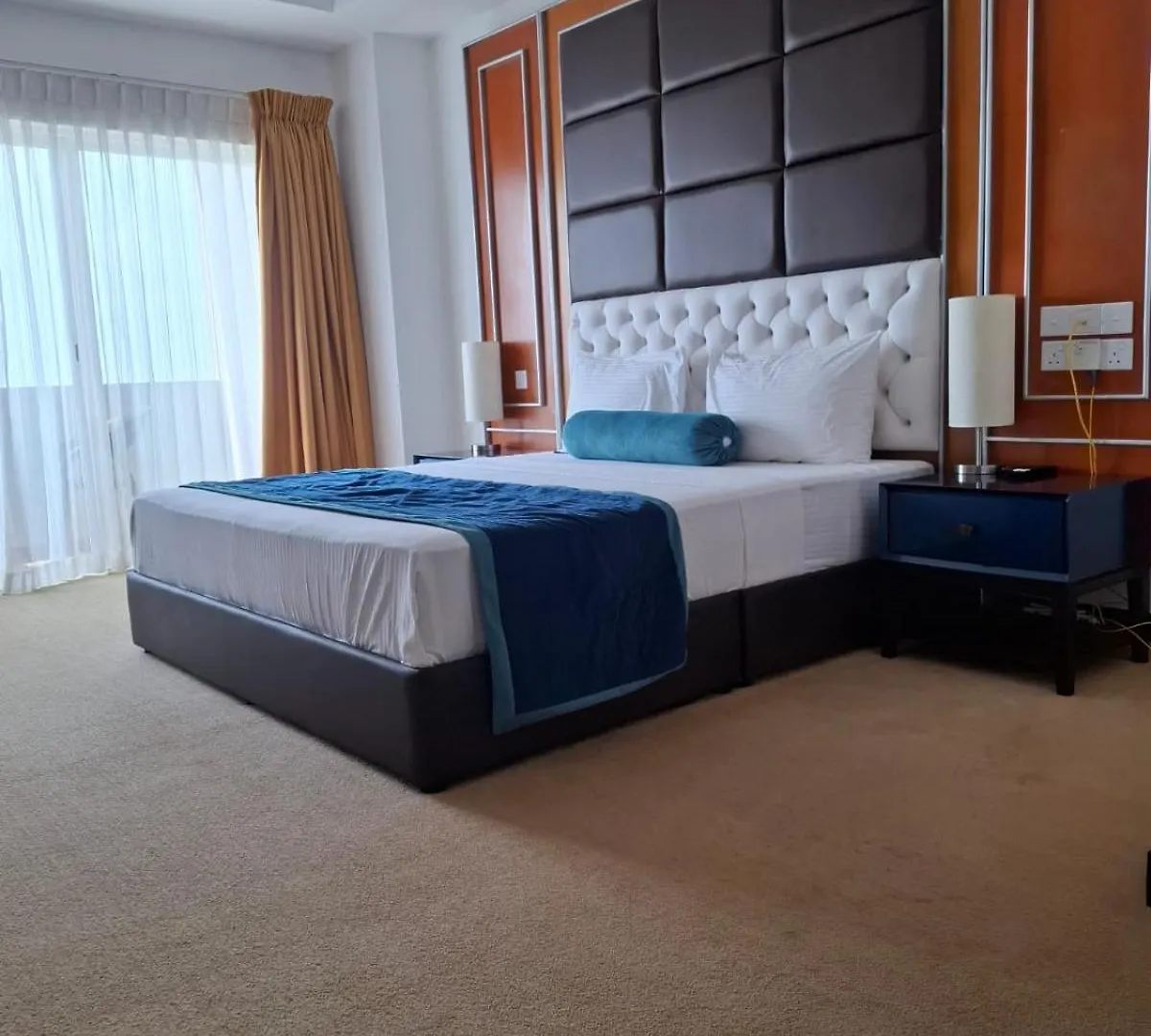 Sea View - Luxury Apartments By Tyronne Negombo