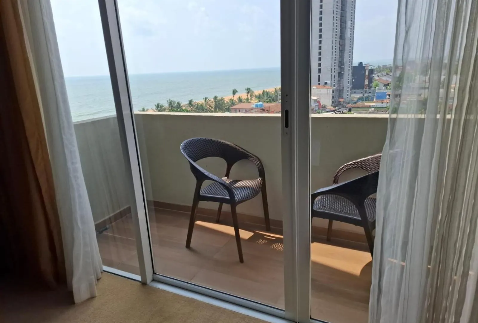 Sea View - Luxury Apartments By Tyronne Negombo