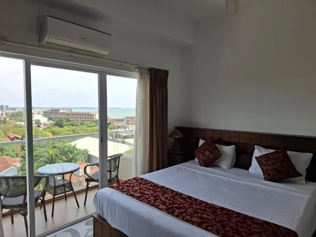 Sea View - Luxury Apartments By Tyronne Negombo